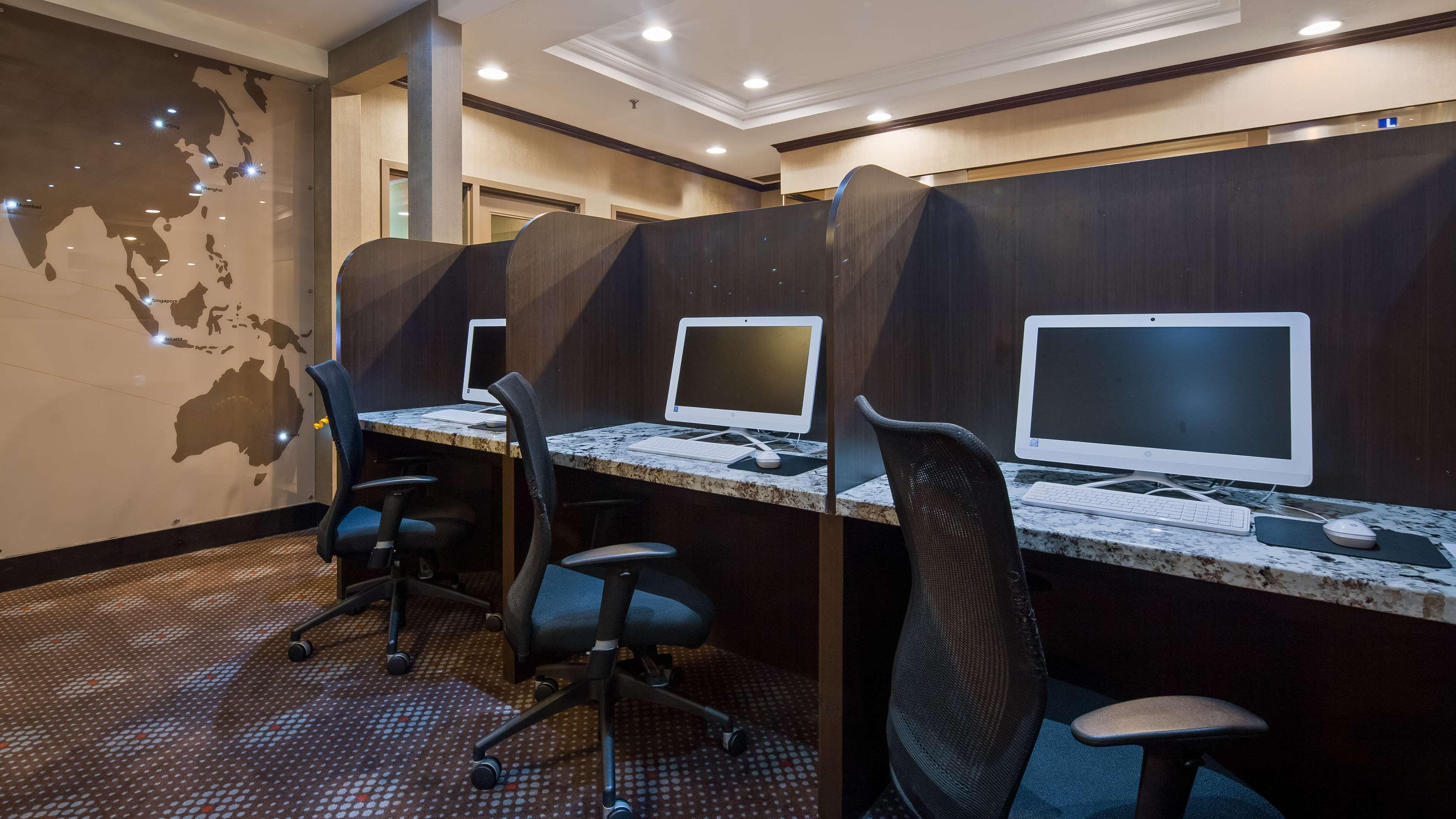 Best Western Plus Toronto Airport Hotel Mississauga Dış mekan fotoğraf