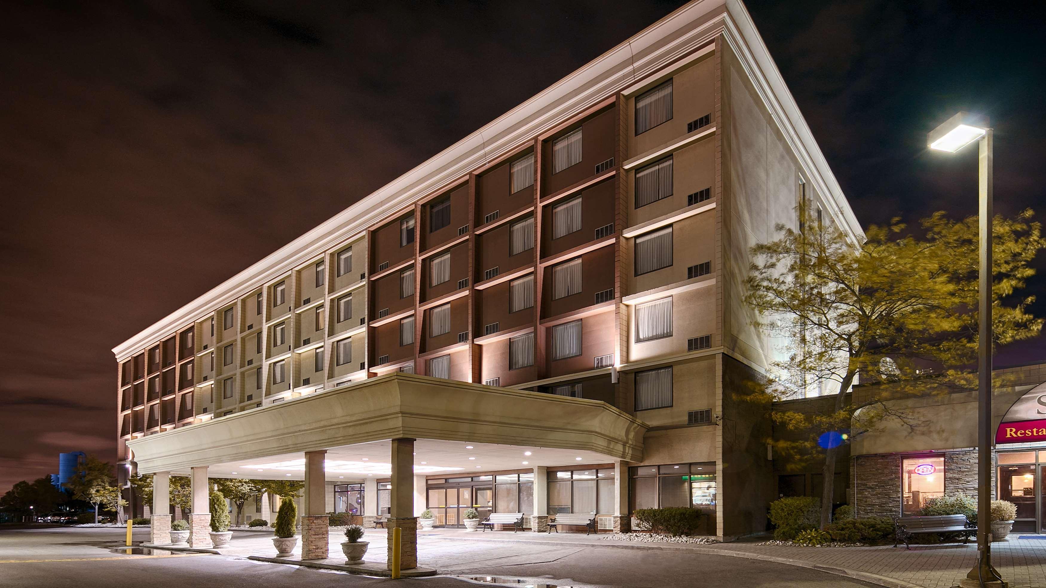 Best Western Plus Toronto Airport Hotel Mississauga Dış mekan fotoğraf
