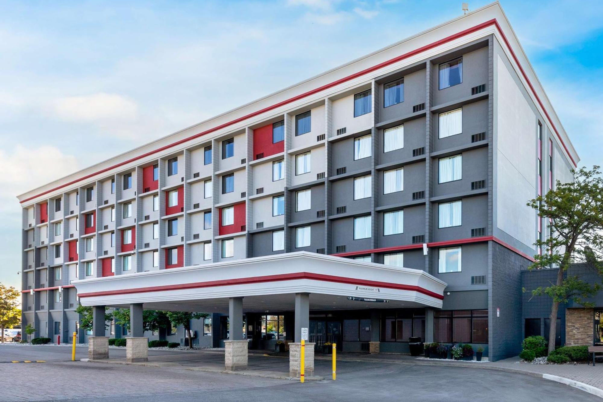 Best Western Plus Toronto Airport Hotel Mississauga Dış mekan fotoğraf