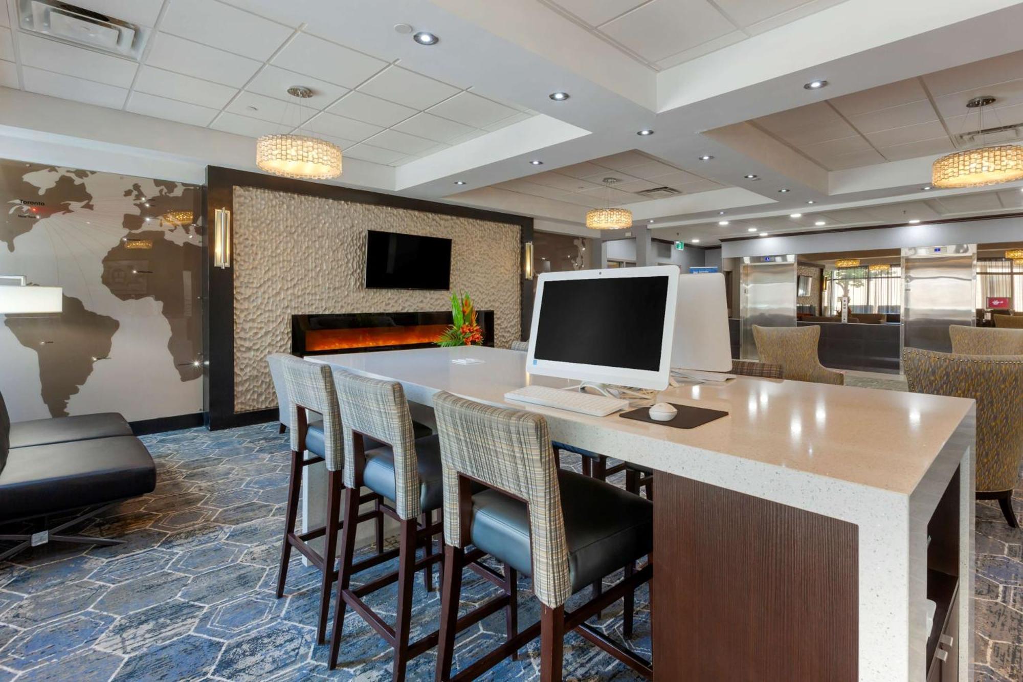 Best Western Plus Toronto Airport Hotel Mississauga Dış mekan fotoğraf