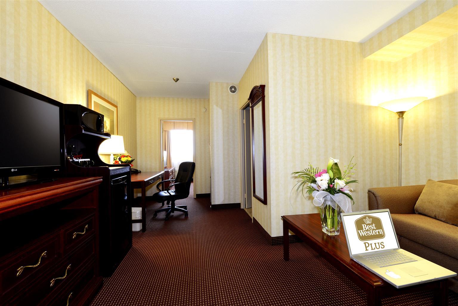 Best Western Plus Toronto Airport Hotel Mississauga Dış mekan fotoğraf